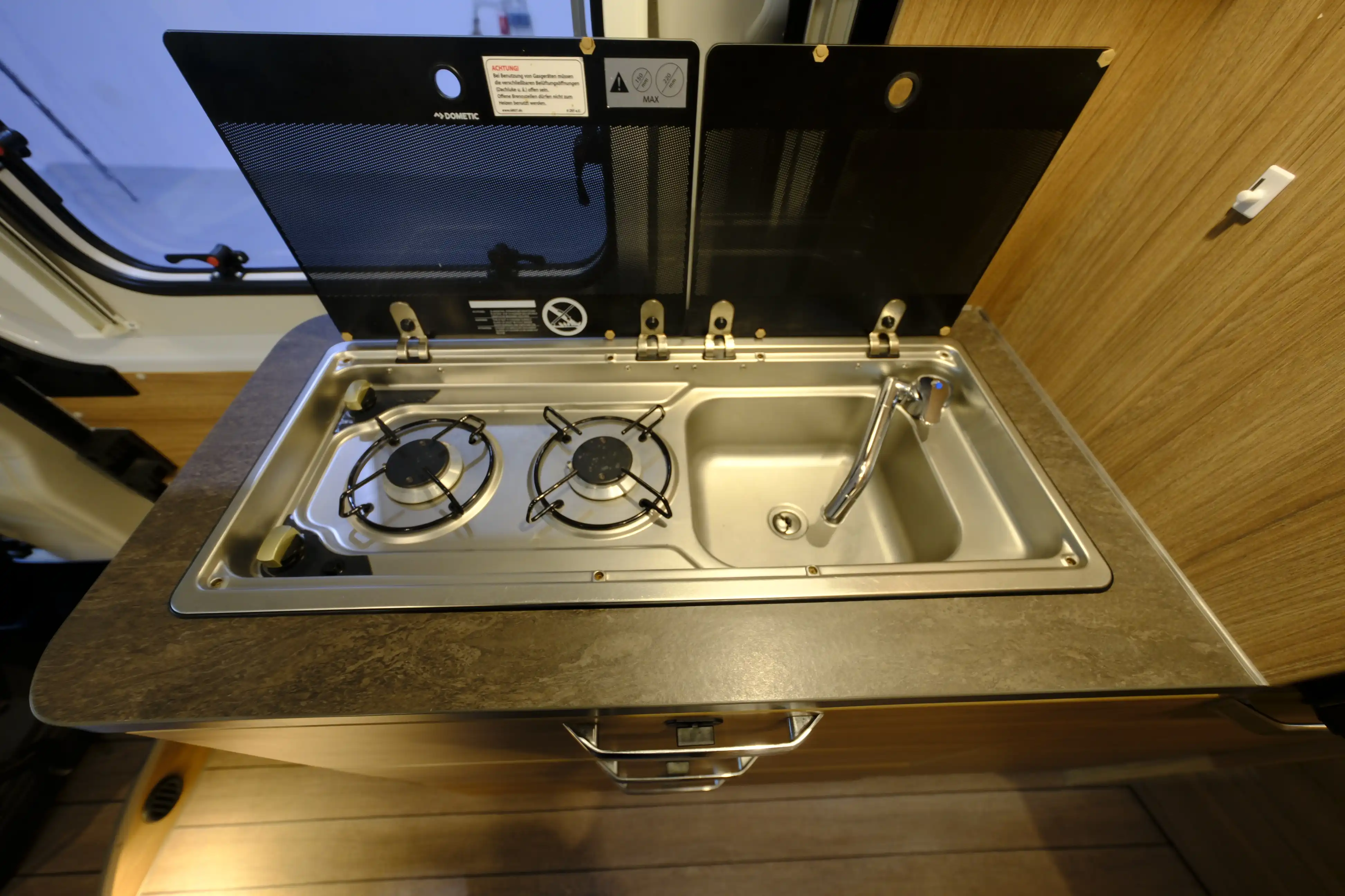 WEINSBERG CaraBus 600 DQ